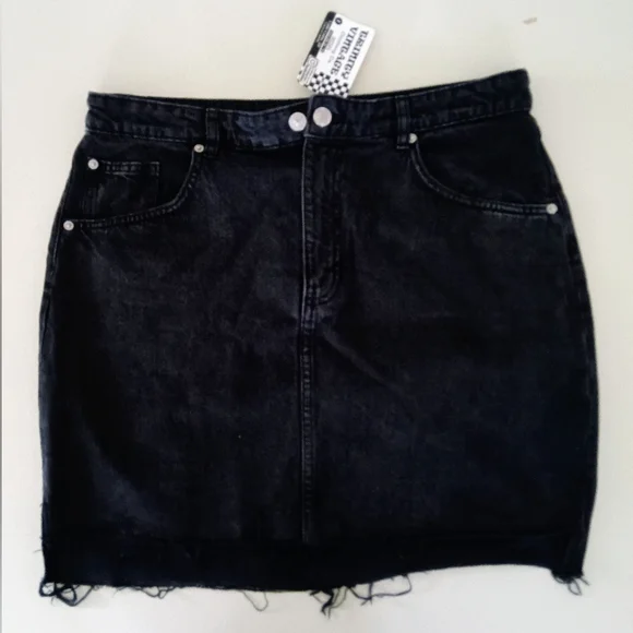 H&M Denim Skirt - Picture 5 of 5